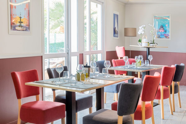 50 - Best Western Plus Hyeres Cote d'Azur salle petit dejeuner buffet continental restaurant